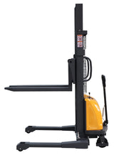 Apollo Powered Lift & Lower Straddle Stacker 3300lbs Capacity - 118" lifting - CTD15B-E-3M-III