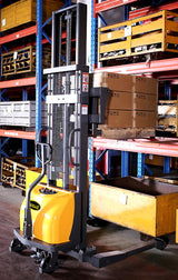 Semi-Electric Straddle Stacker - 3300Lbs Capacity - 63"/118" Lifting - CTD15B-III