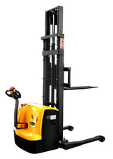 Fully Powered Straddle Walkie Stacker - 3300 lbs Cap. - 118"-220"Lifting - CTDR15-III