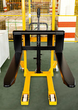Manual Lift Pallet Stacker W/Adjustable Forks - 2200lbs Capacity - 63" lifting height - SDJA1000-I